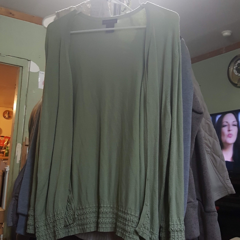 Nice long sleeve cover.